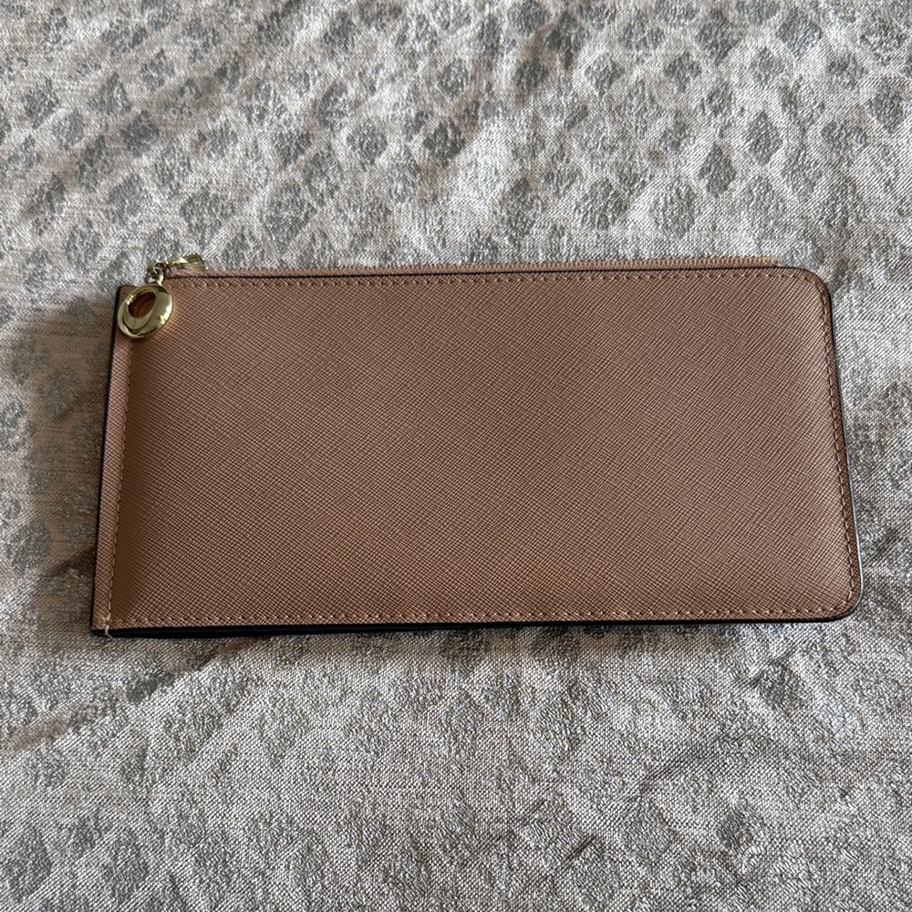 Chic Tan RFID Card Wallet with Gold Accents NWOT